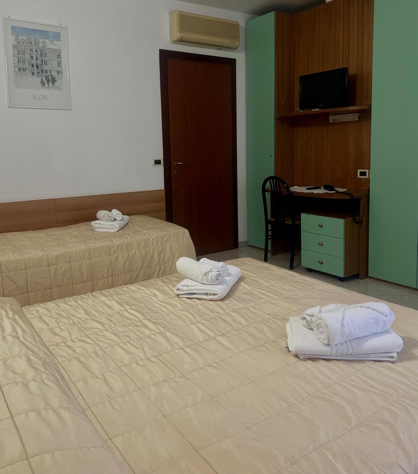 Hotel Villa Luigia ริมินี ภายนอก รูปภาพ